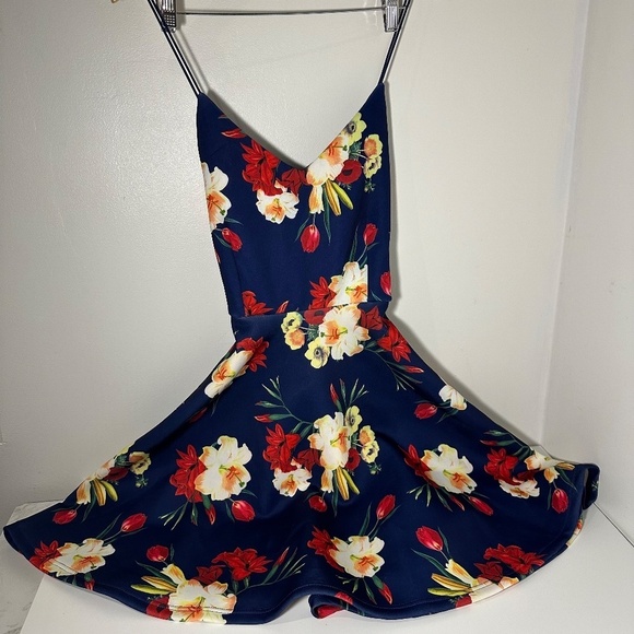 Streetrwear Society Floral mini Dress - Picture 2 of 5
